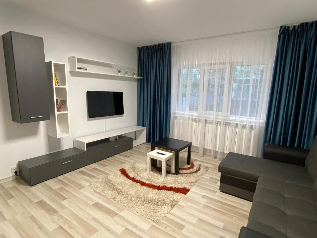 Grove Apartment Buzău Eksteriør billede
